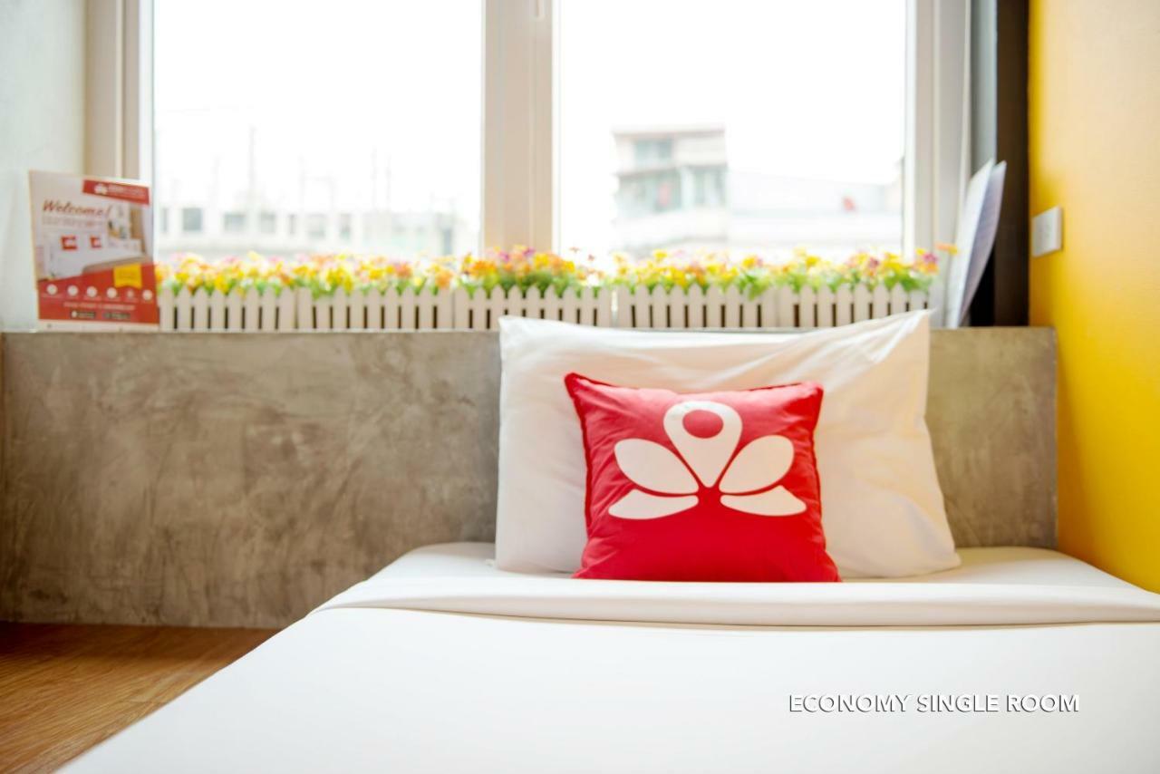 Zen Rooms Damrongrak Road Bangkok Kültér fotó