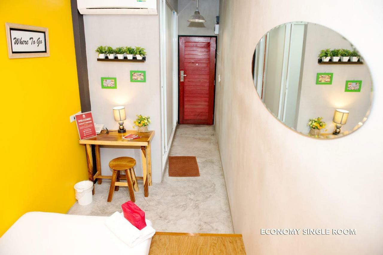 Zen Rooms Damrongrak Road Bangkok Kültér fotó
